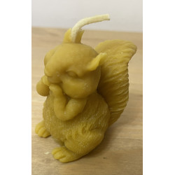 Squirrel Beeswax Candle, Ideal Gift for Animal Lovers or Home Decor ~95g